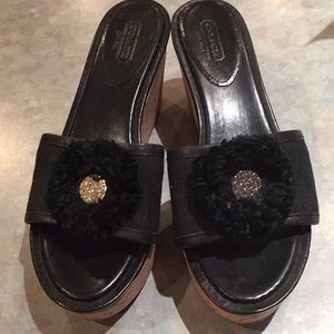 Coach platform slides (sz 8)